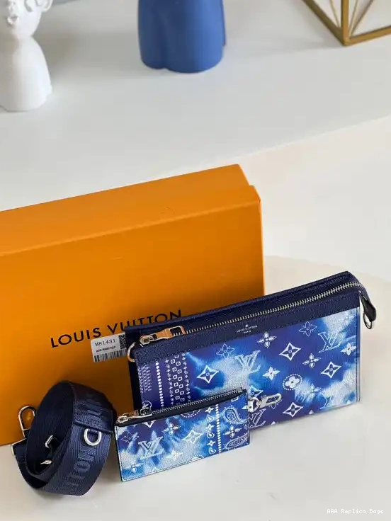 Aaa replica ru LOUIS WEARABLE GASTON VUITTON 0627